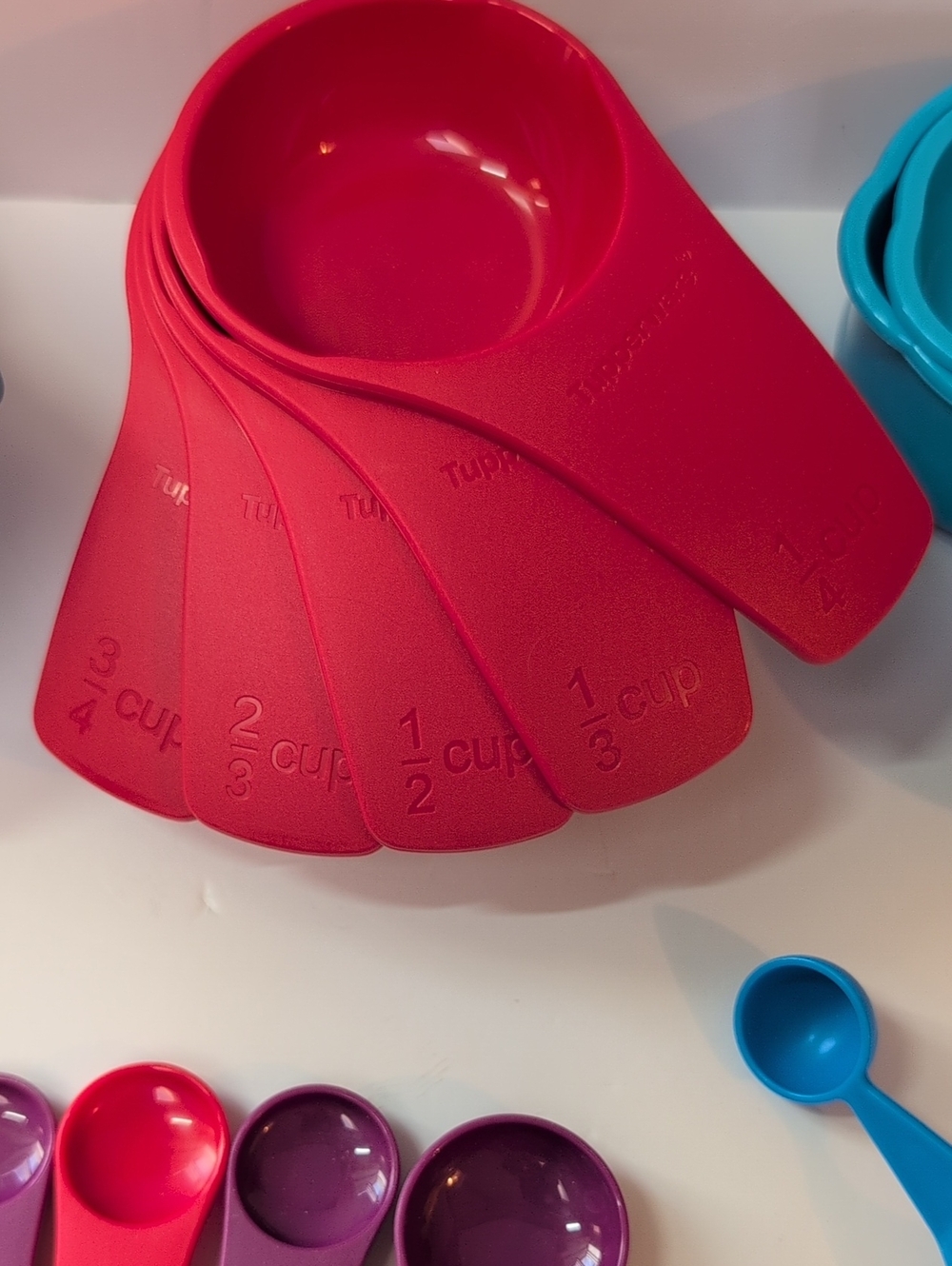 Tupperware®️ Measuring Cups & Spoons - Picture 4 of 5